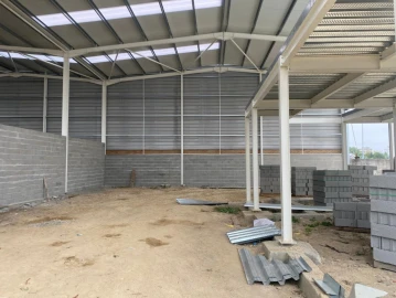 Armazém para Venda em Coronado (São Romão e São Mamede)