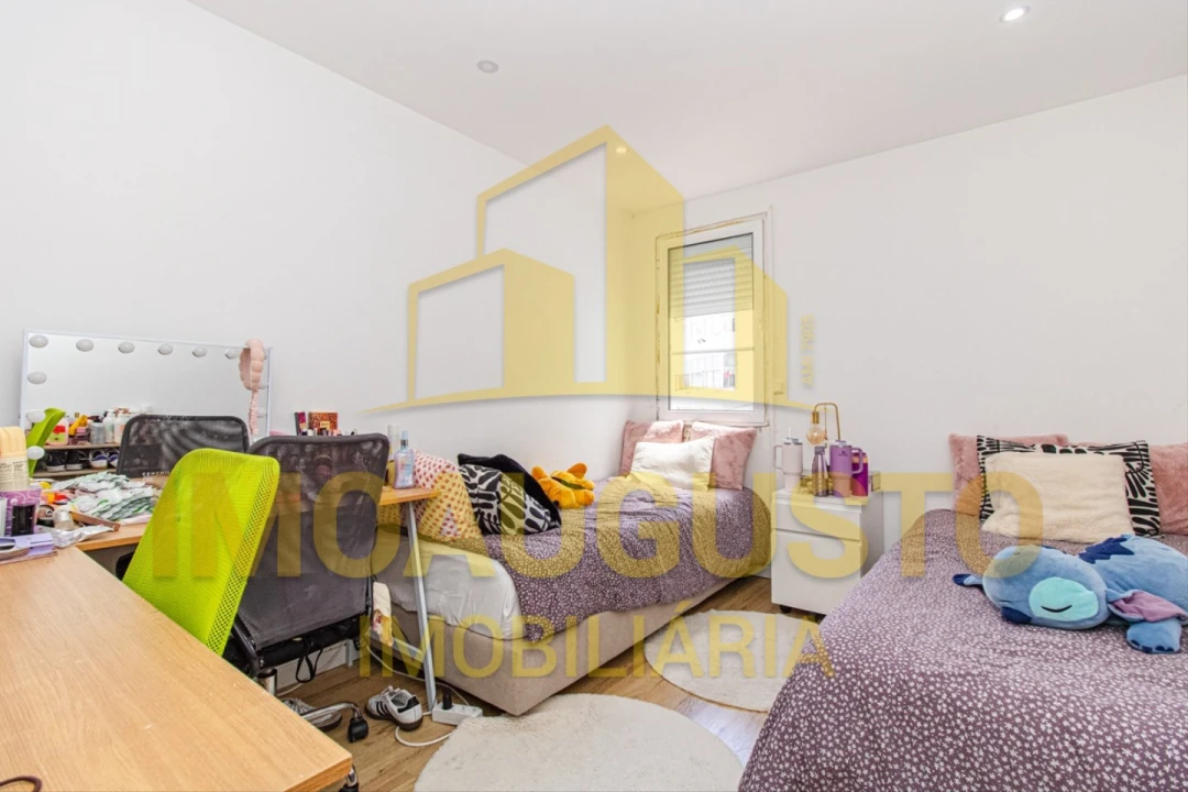 Apartamento T2 para Venda em Guarda Foto 6