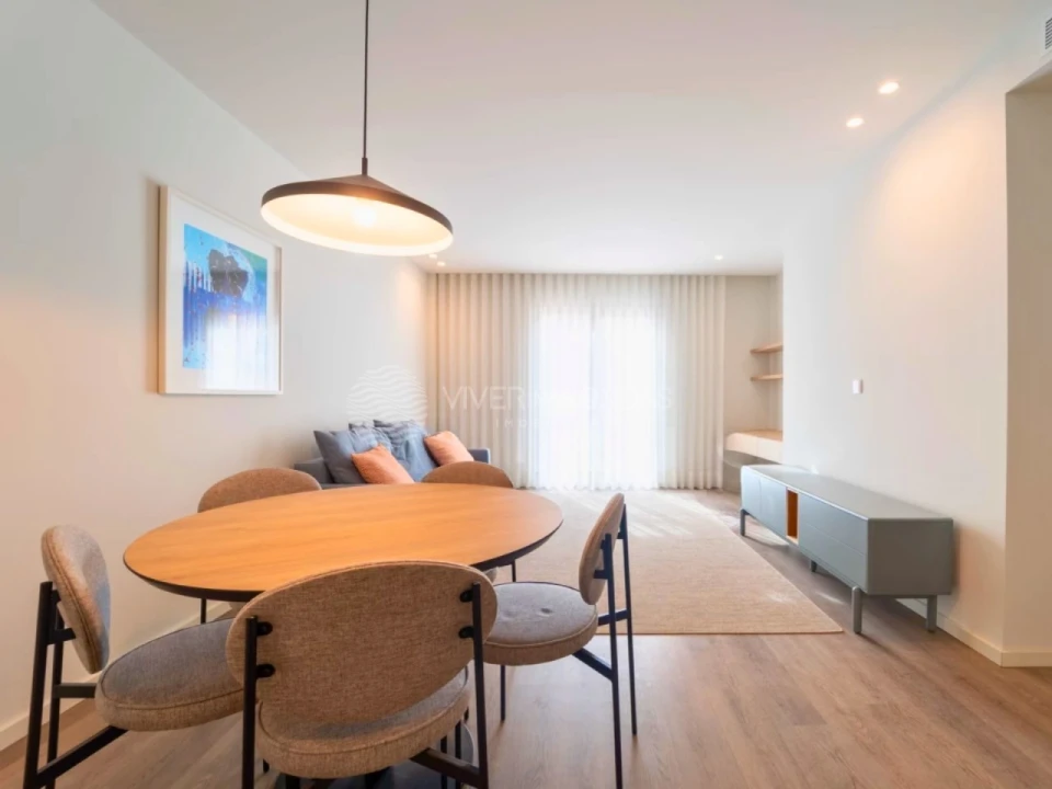 Apartamento T1 para Venda em Azurem Foto 2