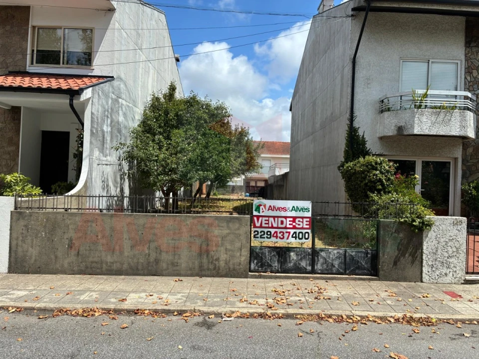 Terreno para Venda em Custóias, Leça do Balio e Guifões Foto 1