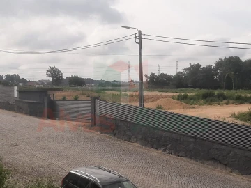 Terreno para Venda em Nogueira e Silva Escura