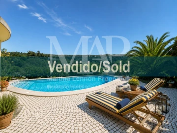 Moradia T5 para Venda em Santa Maria e São Miguel, São Martinho, São Pedro Penaferrim