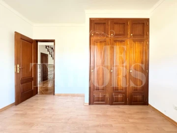 Moradia T3 para Venda em Atouguia da Baleia