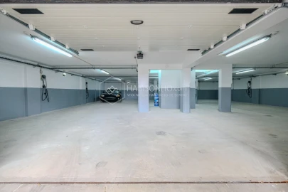 Garagem para Venda em Gondomar (São Cosme), Valbom e Jovim