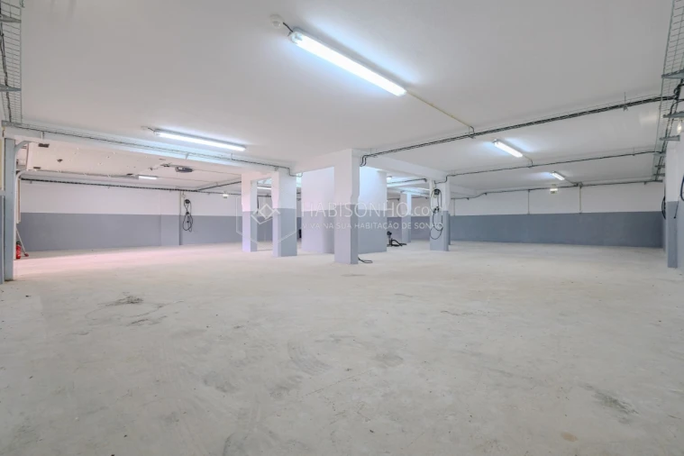 Garagem para Venda em Gondomar (São Cosme), Valbom e Jovim Foto 8