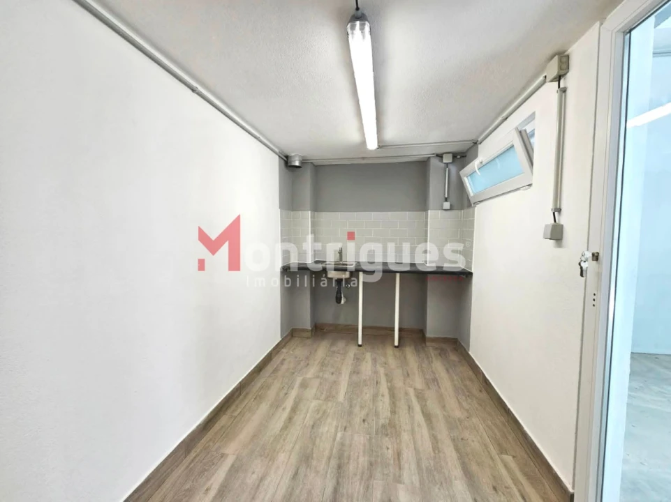 Armazém para Venda em Baixa da Banheira e Vale da Amoreira Foto 16