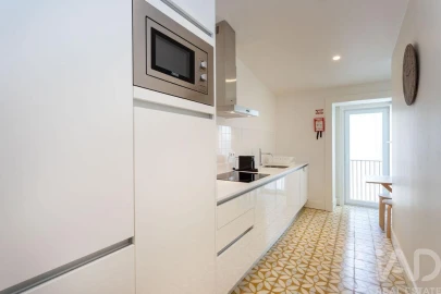 Apartamento T2 para Arrendamento em Santa Maria Maior