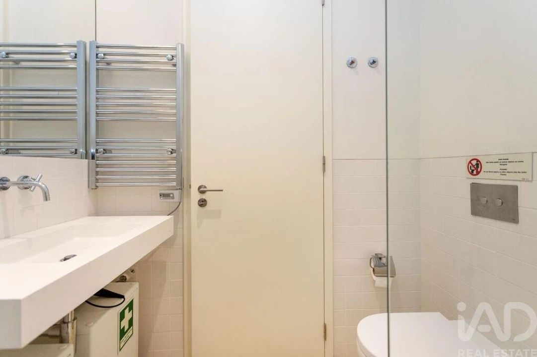 Apartamento T2 para Arrendamento em Santa Maria Maior Foto 21