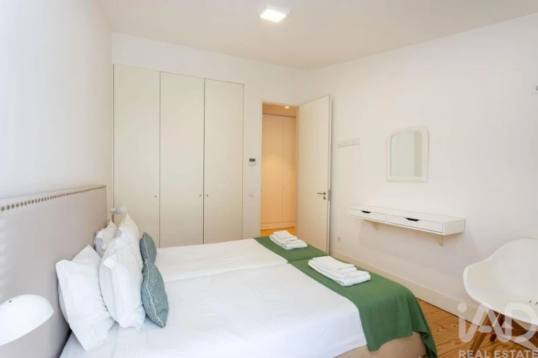 Apartamento T2 para Arrendamento em Santa Maria Maior Foto 16