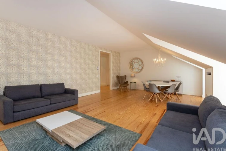 Apartamento T2 para Arrendamento em Santa Maria Maior Foto 6