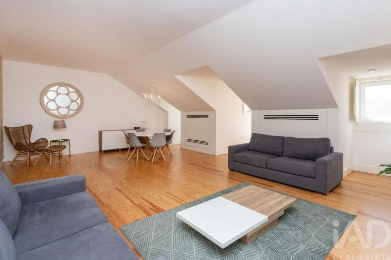 Apartamento T2 para Arrendamento em Santa Maria Maior Foto 5