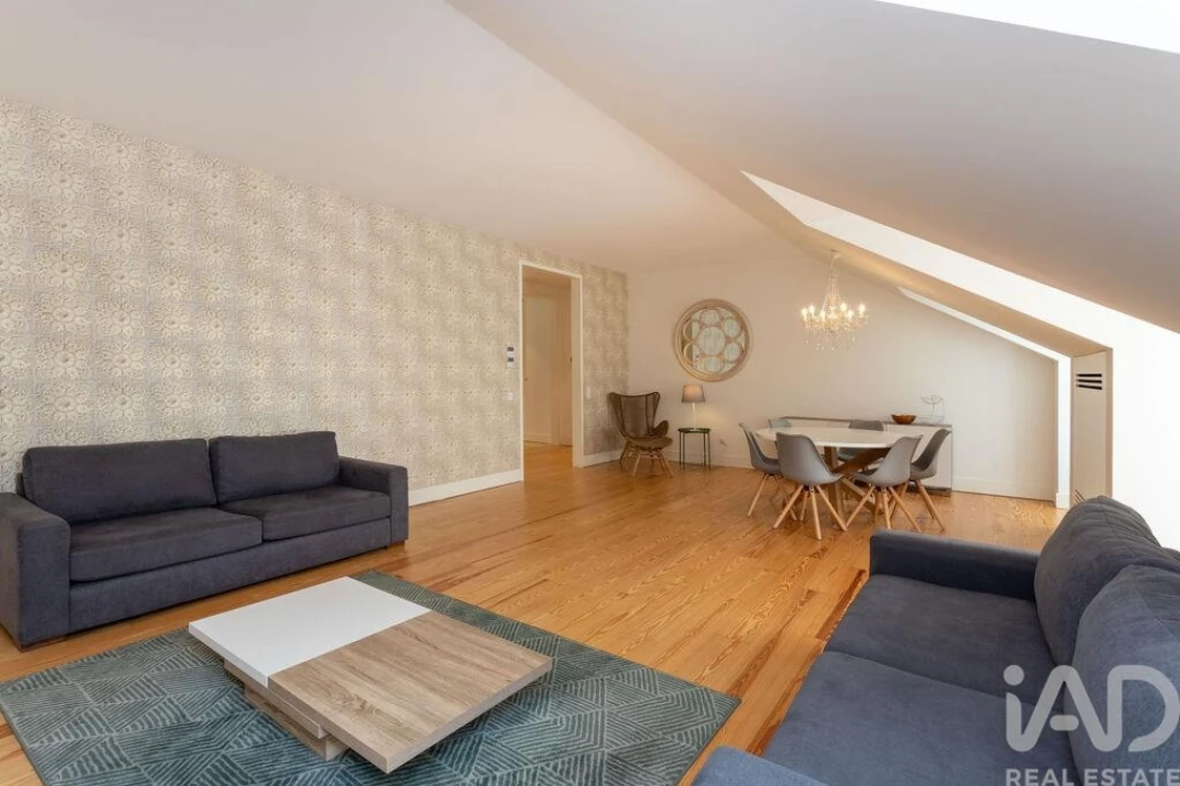 Apartamento T2 para Arrendamento em Santa Maria Maior Foto 6