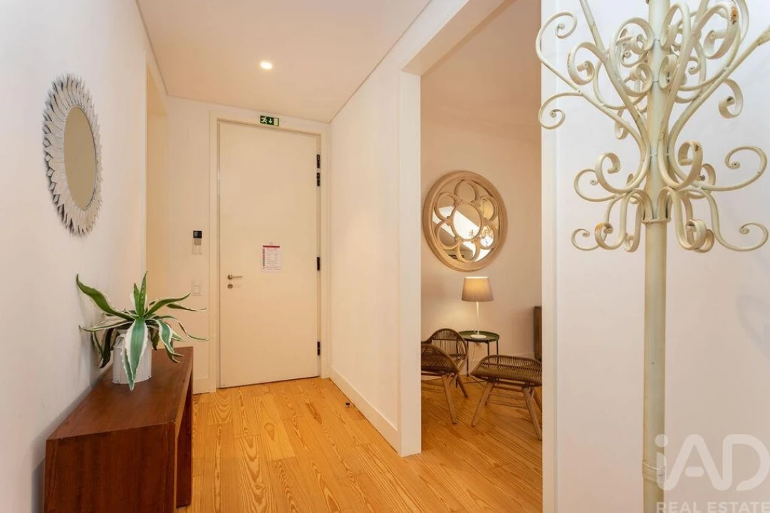 Apartamento T2 para Arrendamento em Santa Maria Maior Foto 14