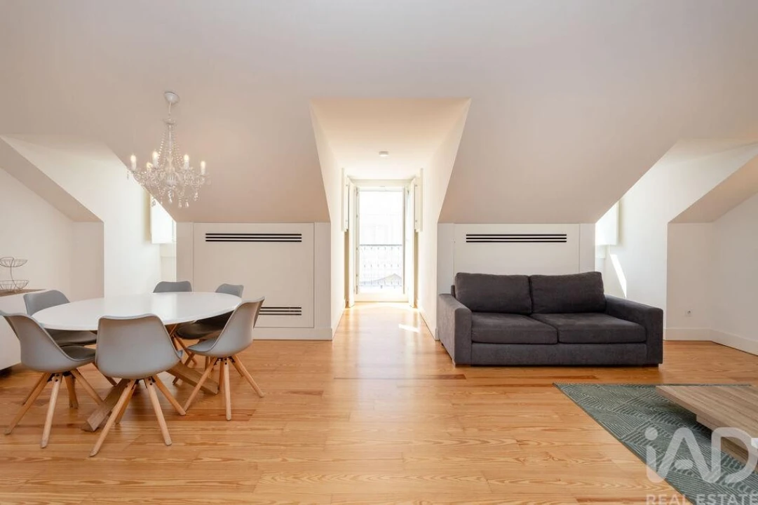 Apartamento T2 para Arrendamento em Santa Maria Maior Foto 2
