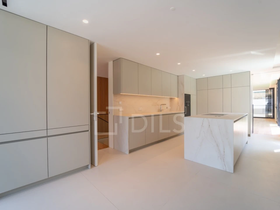 Apartamento T4 para Venda em Aldoar, Foz do Douro e Nevogilde Foto 21