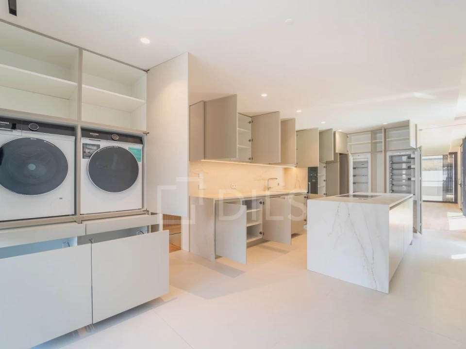Apartamento T4 para Venda em Aldoar, Foz do Douro e Nevogilde Foto 24