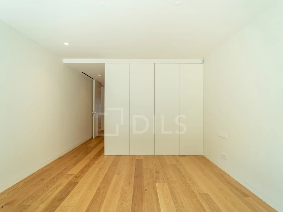 Apartamento T4 para Venda em Aldoar, Foz do Douro e Nevogilde Foto 35