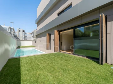 Apartamento T4 para Venda em Aldoar, Foz do Douro e Nevogilde