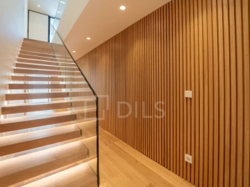 Apartamento T4 para Venda em Aldoar, Foz do Douro e Nevogilde