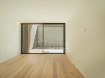 Apartamento T4 para Venda em Aldoar, Foz do Douro e Nevogilde
