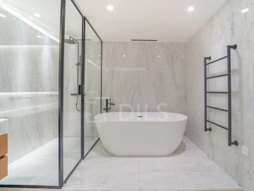 Apartamento T4 para Venda em Aldoar, Foz do Douro e Nevogilde