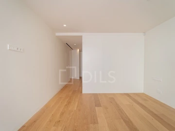 Apartamento T4 para Venda em Aldoar, Foz do Douro e Nevogilde