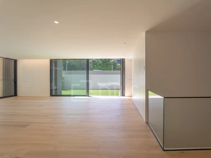 Apartamento T4 para Venda em Aldoar, Foz do Douro e Nevogilde Foto 9