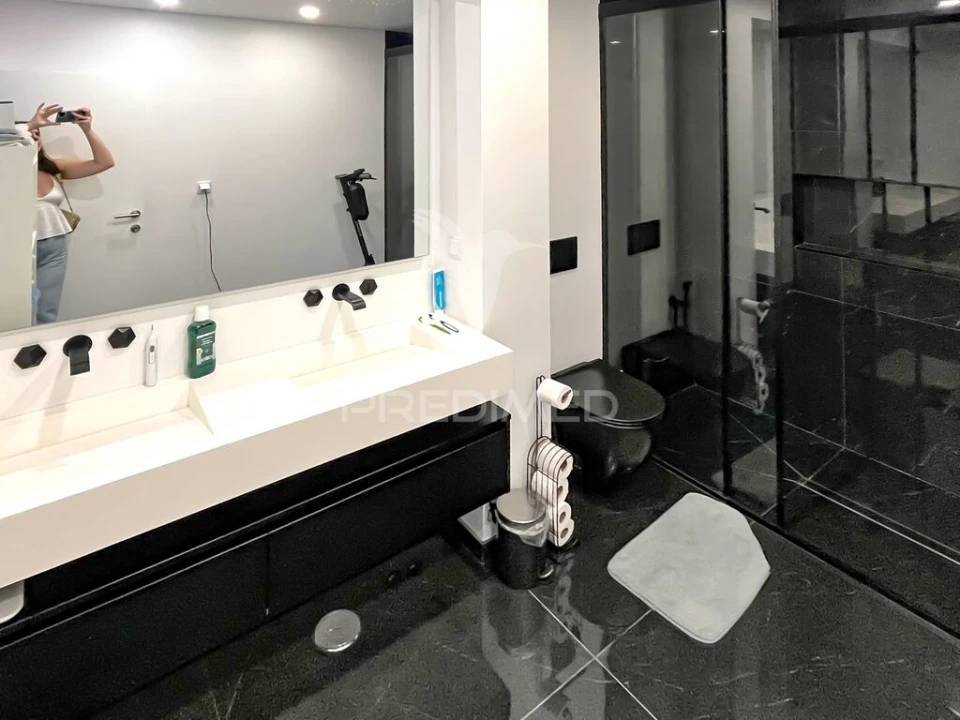 Apartamento T4 para Venda em Samora Correia Foto 2