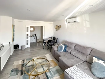 Apartamento T4 para Venda em Samora Correia
