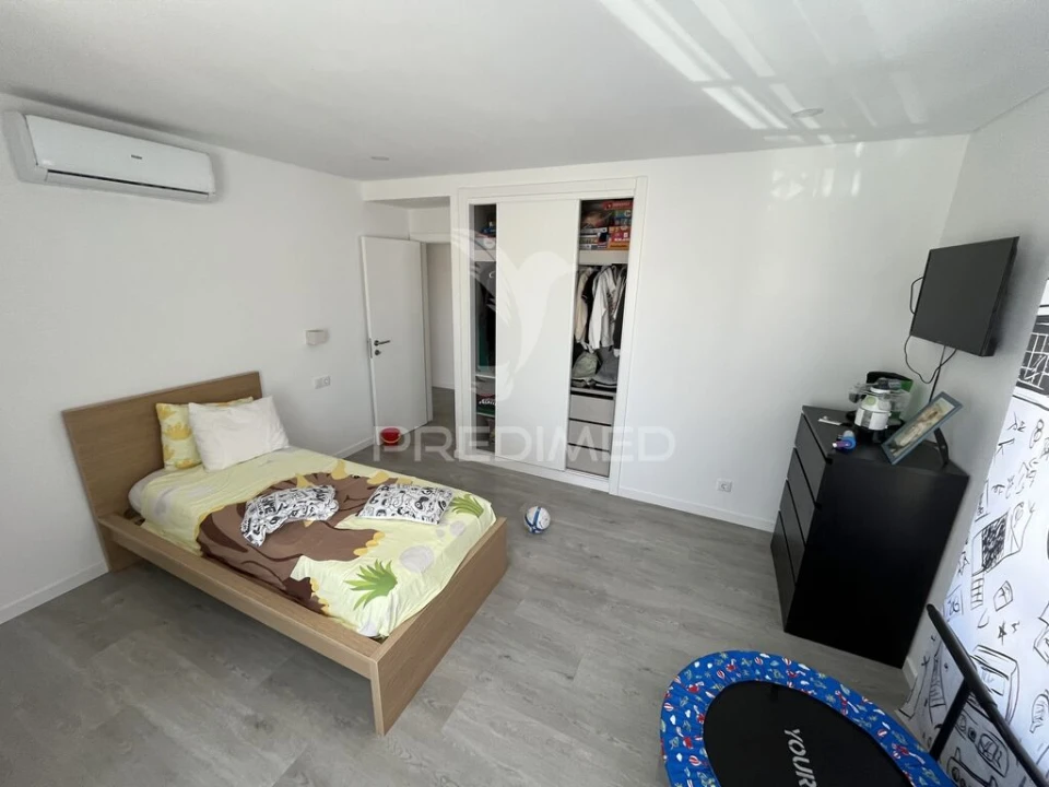 Apartamento T4 para Venda em Samora Correia Foto 14