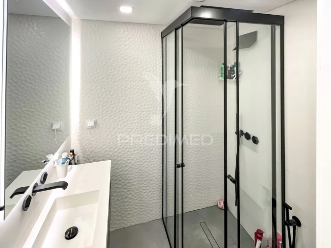 Apartamento T4 para Venda em Samora Correia Foto 6