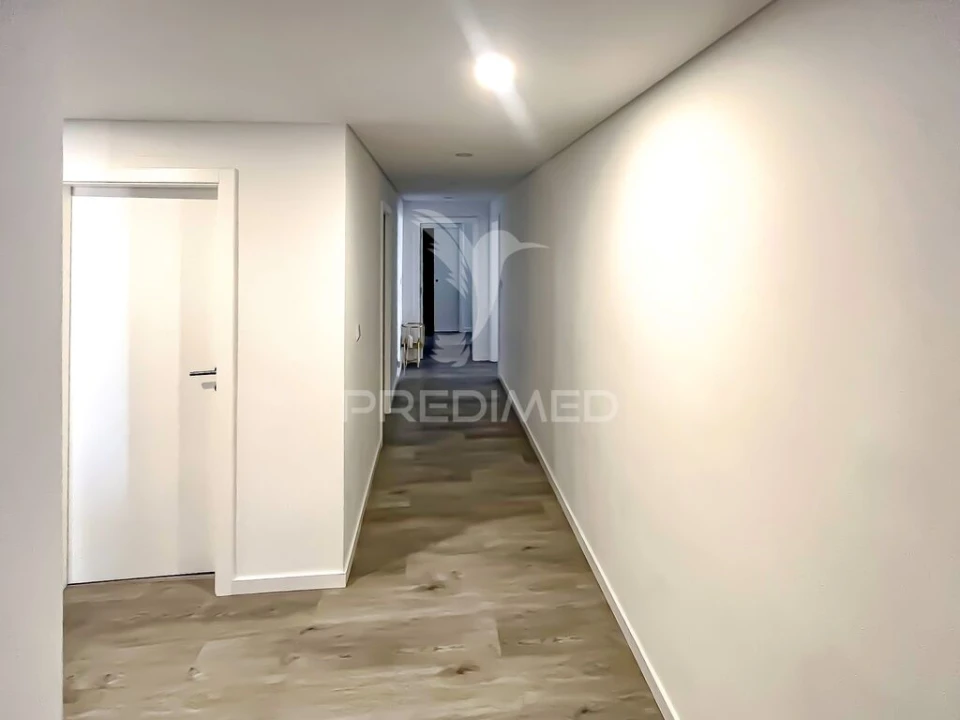 Apartamento T4 para Venda em Samora Correia Foto 20