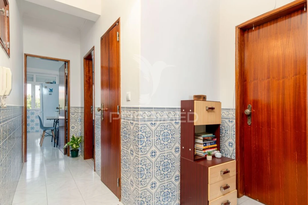 Apartamento T2 para Venda em Póvoa de Santa Iria e Forte da Casa Foto 5