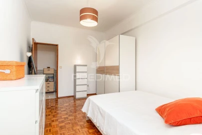 Apartamento T2 para Venda em Póvoa de Santa Iria e Forte da Casa