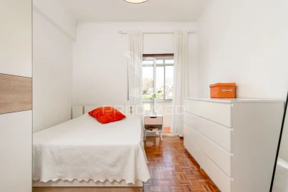 Apartamento T2 para Venda em Póvoa de Santa Iria e Forte da Casa