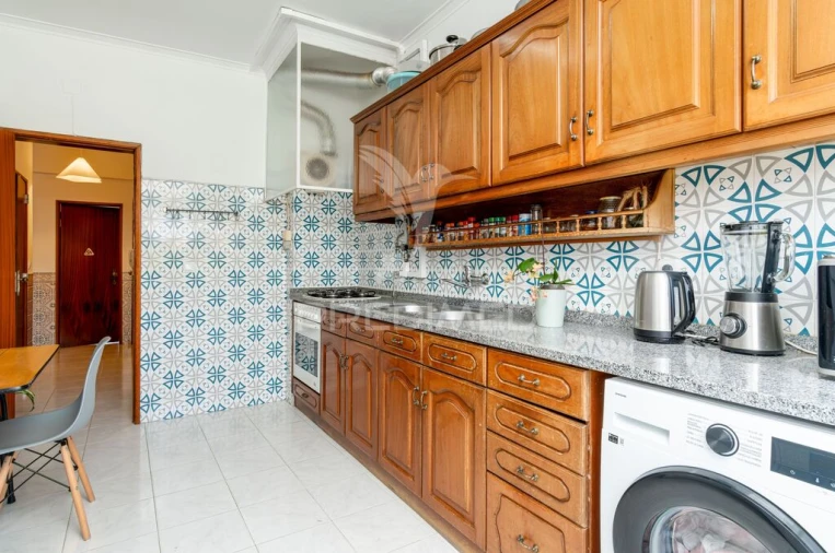 Apartamento T2 para Venda em Póvoa de Santa Iria e Forte da Casa Foto 8