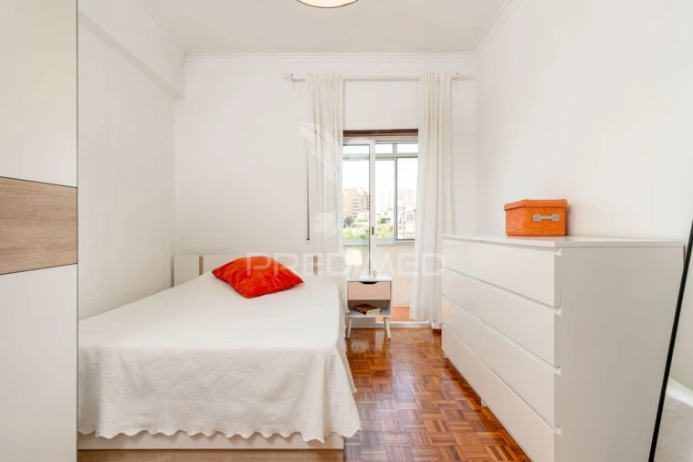 Apartamento T2 para Venda em Póvoa de Santa Iria e Forte da Casa Foto 18