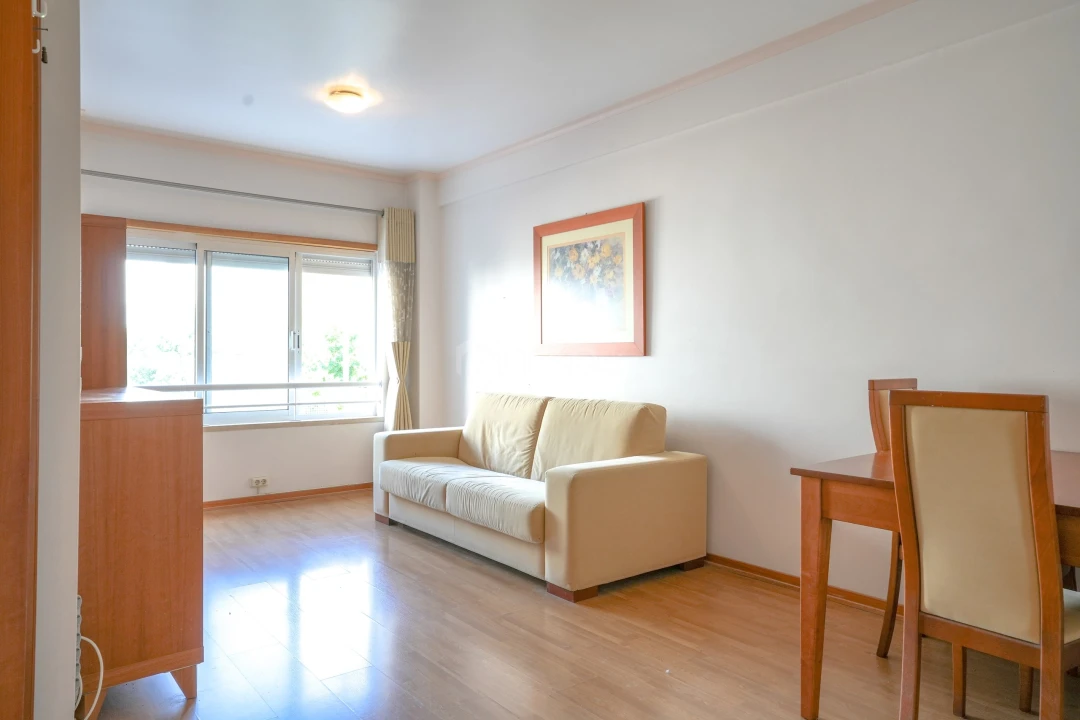 Apartamento T1 para Venda em Lumiar Foto 7