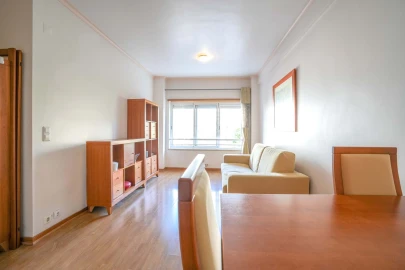 Apartamento T1 para Venda em Lumiar