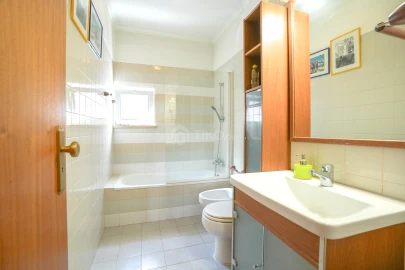 Apartamento T1 para Venda em Lumiar