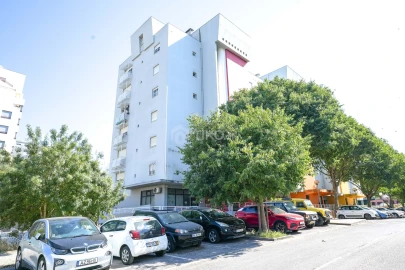 Apartamento T1 para Venda em Lumiar