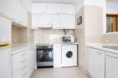 Apartamento T1 para Venda em Lumiar
