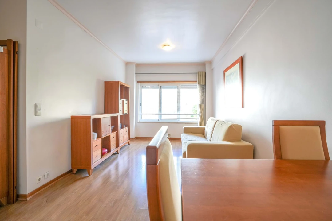 Apartamento T1 para Venda em Lumiar Foto 5