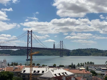 Moradia T4 para Venda em Alcantara