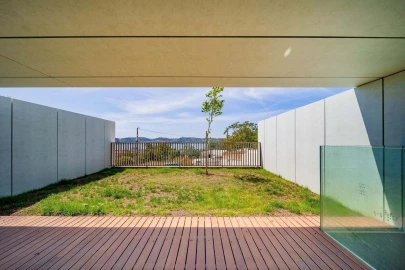 Moradia T4 para Venda em Alcantara