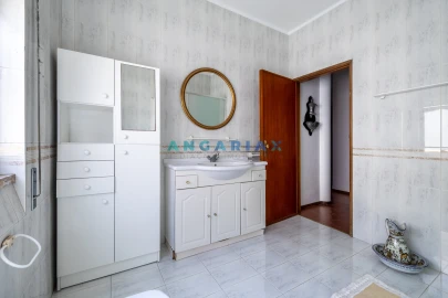 Moradia T5 para Venda em Vieira de Leiria