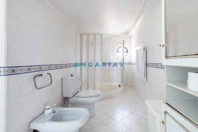 Moradia T5 para Venda em Vieira de Leiria
