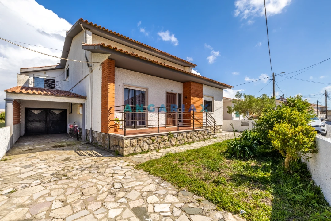 Moradia T5 para Venda em Vieira de Leiria Foto 36