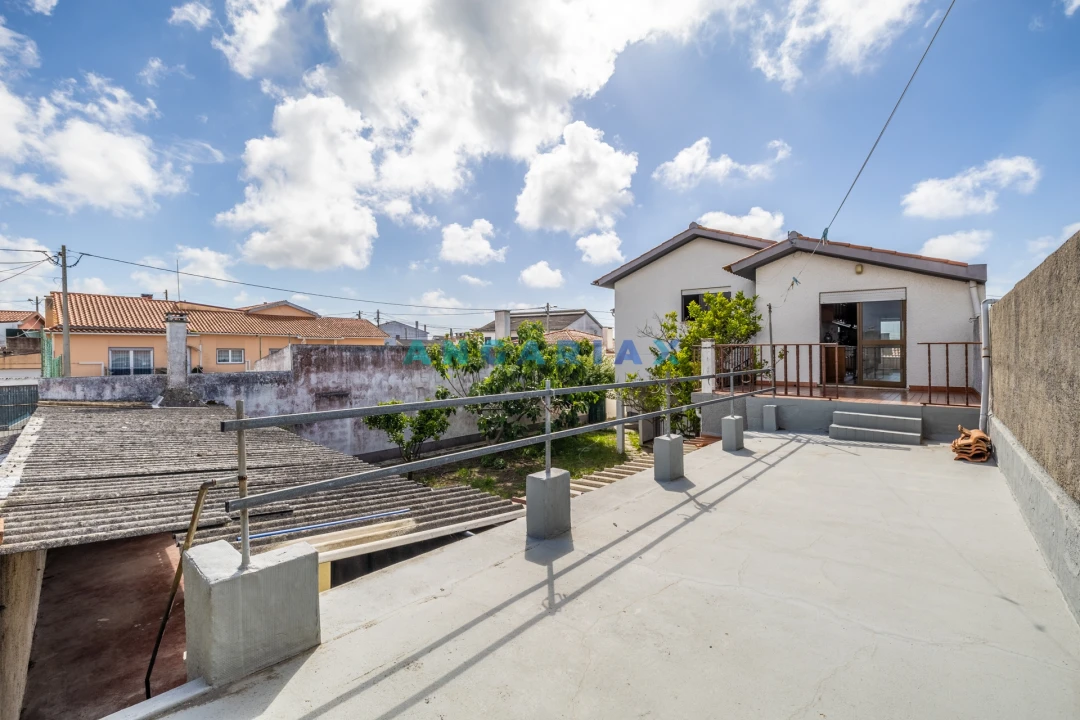 Moradia T5 para Venda em Vieira de Leiria Foto 31