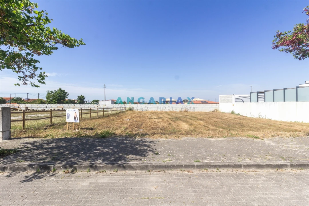 Terreno para Venda em Marinha Grande Foto 1